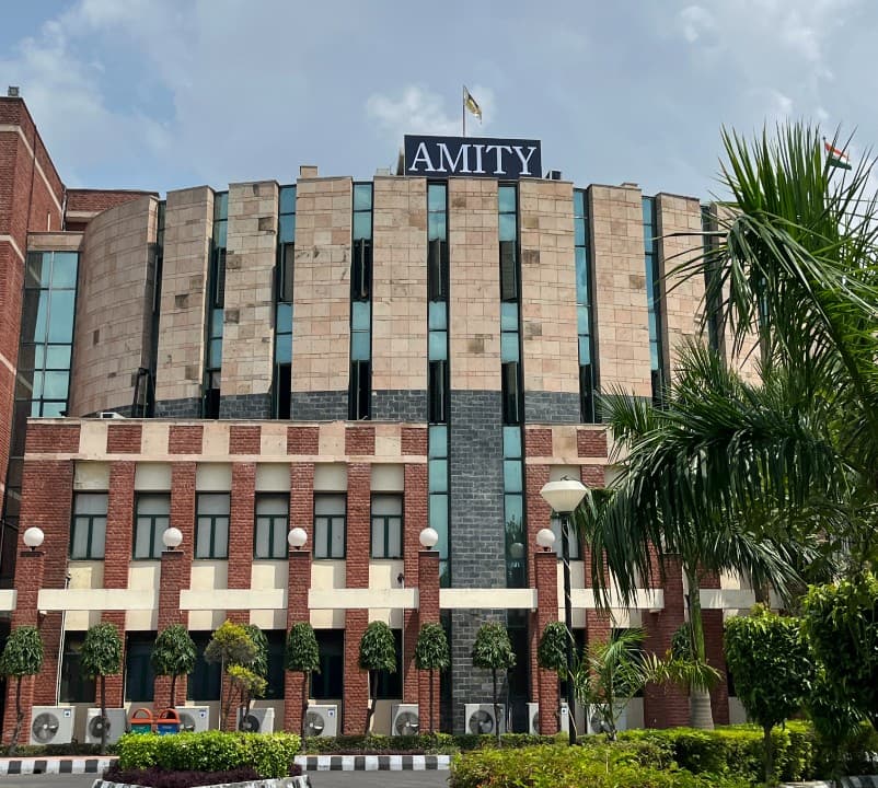 Amity University Greater Noida Academic photo 5